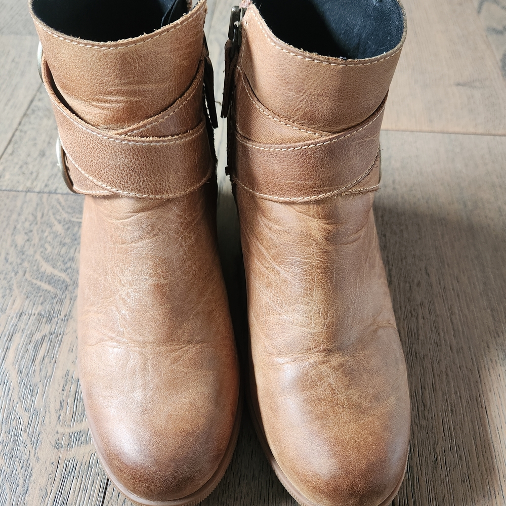 Sorel Joan Of Arc Women's Brown Ankle Boots